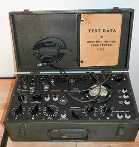 米軍 通信 真空管試験機 / TUBE TESTER I-177 1945年8月 チャートブック付 通電確認