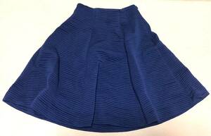 美品　Lilidia　リリディア　サイズ1　ボンディング　スカート　ネイビー　紺色　S-Mサイズ相当　きれいなライン　華奢　足が綺麗に見える