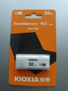 KIOXIA 　USBメモリ　32GB キオクシア 3.2 3.1 3.0 2.0対応