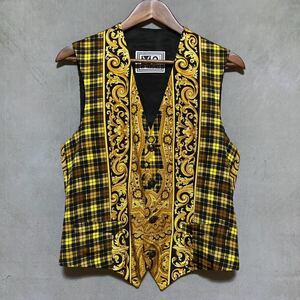 V2 by VERSACE ヴェルサーチ baroque vest コットンレーヨン 総柄 バロック プリント メタルボタン ジレ ベスト size.46 (M) イエロー