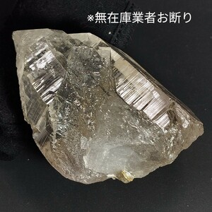 ①パキスタン スカルドゥ産 ヒマラヤ水晶 アイリス水晶 原石 水晶 クラスター ポイント 成長線 条線