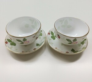  WEDGWOOD　2客　ジャパニーズティーカップ&ソーサー　カップ&ソーサー　ウェッジウッド　ワイルドストロベリー 未使用に近い