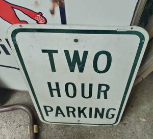 アメリカ本物看板　tow hour parking ガレージング