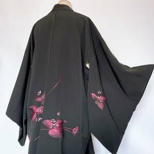 【織姫R】羽織 裄丈64cm 身幅60cm 着丈74cm 着物リメイク 着物 和装 和柄 刺繍 黒 KIMONO JAPAN ★同梱可★ｚ730