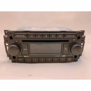 純正 CHRYSLER　CD/TUNER 2DIN P05091509AE