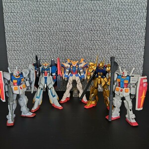 バンダイ 機動戦士ガンダム　GUNDAM　食玩ポータル　５体セット＋おまけ