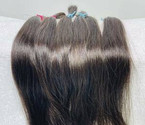 自然な黒髪の髪束 ⑦ 日本人女性ロング60㎝ ストレートヘア