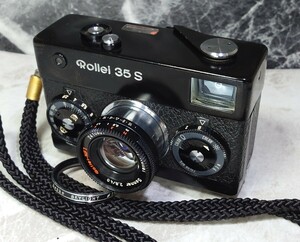 【終活収集品整理】 Rollei 35S 黒 Sonnar 40mm f2.8 HFTコーティング搭載モデル 各動作良好 スローOK 露出計メーターOK 手のひらサイズ 