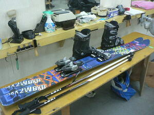 札幌手渡し OK スキー 4点セット 板BXB160cm ブーツHELD27cm(312mm) ストック115cm BXB 2WBXR カービング ファン スキー Y