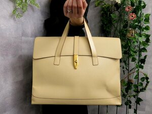 ●超美品●CELINE セリーヌ●ターンロック●カーフ レザー 本革●フラップ ハンド バッグ●ベージュ●G金具●腕掛け●A3 収納●Js45983