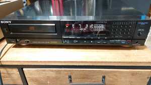 SONY CDプレーヤー CDP-950中古　DACはTDA1541