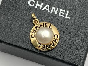 CHANEL シャネル フェイクパール ロゴ型抜き ペンダント ネックレス ゴールド GP