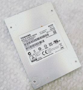 【中古パーツ】2.5 SATA SSD 60GB 1台 正常 TOSHIBA THNSNJ060GCSU ■SSD2284