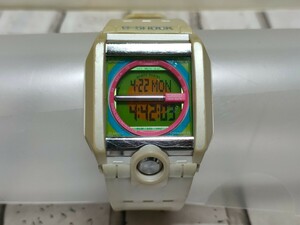 レアカラー！スクエアモデル CASIO カシオ G-SHOCK Gショック　G-8100D ホワイト　使用擦れ等有品　バックライト写真あり