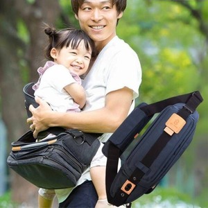 定価36,960円 daccolino ダッコリーノ 抱っこバッグ ボディバッグ ネイビー ユニセックス 日本製ベビー用品 ボディバッグ２歳から５歳まで
