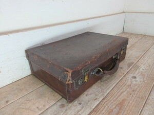 古い小さな革トランクN460　　　アンティークトランクディスプレイカバン鞄船トランク店舗什器カフェ什器無垢材古家具
