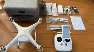 DJI Phantom4 Pro 中古品、送料込　(ケースのつまみ部破損有り)