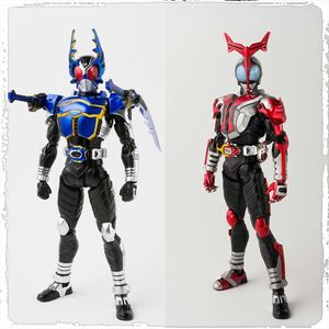 S.H.Figuarts（真骨彫製法） 仮面ライダーカブト　ハイパーフォーム　仮面ライダーガタック