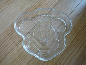 新品★ミニーマウス　ガラス製　ダイカット　皿　トレー　小物入れにも