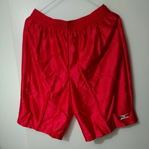 MIZUNO　バスケットボールパンツ　　サイズ　L　　カラー　赤　　新品　　中国製