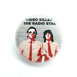 25mm 缶バッジ The Buggles バグルス ラジオ・スターの悲劇 Video Killed the Radio Star New Wave MTV 80