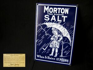 VINTAGE 米国製 MORTON SALT 鉄看板 FREE RUNNING モートンソルト Ande Rooney 8×121nch USED ビンテージ USA 塩 傘 女の子 When It Rains