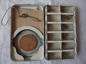 ***　Special Rare Vintage Hardy ” Test Montagu ” Fly Box For Collectors・ホイットレー フライ ボックス　***