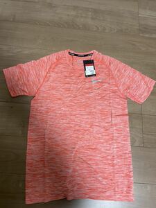 nike ナイキ ニット　ランニング　Tシャツ　陸上　半袖Tシャツ 新品