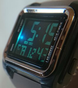 腕時計/ベルト茶 デジタル 盤面黒 盤面ライト クォーツ/新品/to00002
