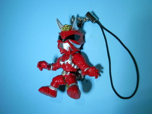 携帯ストラップ 響鬼紅 仮面ライダー響鬼 フィギュア マスコット アクセサリー キャラクター グッズ スマホ