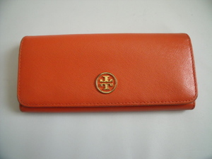 美品 希少カラー！◆　TORY BURCH ◆ トリーバーチ ◆ 型押し レザー製　2つ折り 長財布・ウォレット ◆ オレンジ系 ◆ 送料無料！！