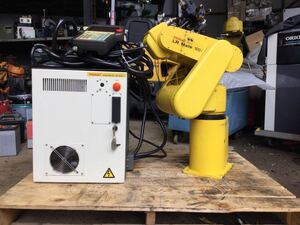 FANUC ROBOT LR Mate 100i A05B-1134-B001/ FANUC SYSTEM R-J2 Mate ( DATE 1996)