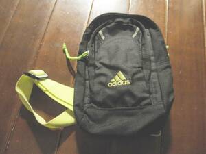 中古adidas(アディダス)バック（汚れ有り）