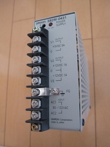 [通電確認済]omron製スイッチング・パワーサプライ S82M-0431