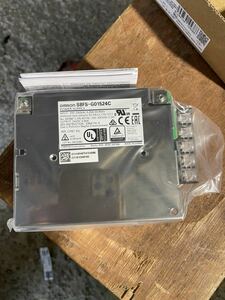 C38。オムロン(OMRON) S8FS-G01524C スイッチング・パワーサプライ (容量: 15W)。新品同様。未使用.