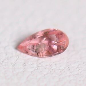 『天然ヴェイリネナイト』0.04ct パキスタン産 ルース 色石 裸石 宝石【4154-2】