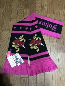 ★新品タグ付き★Betsey Johnson ベッツィジョンソン★ロング マフラー★ウール 45％★ピンク ブラック ローズ ハート 薔薇