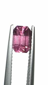 チェリーピンクガーネット1.15ct スリランカ産　新品ルース