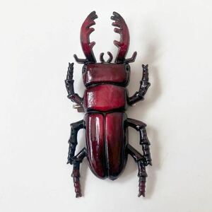 i65)昆虫 ノコギリクワガタ フィギュア ブローチ バッジ 鍬形 甲虫