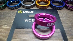 処分 velo color ring グリップ 改造 超軽量 鮮やかなアルマイト 加工 取付かんたん 2パーツ ピンク 144 ゆうメール可