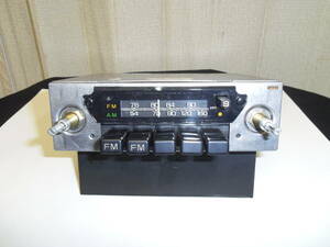 日立製　ＡＭ／ＦＭラジオデッキ　（１２Ｖ）中古品　１台