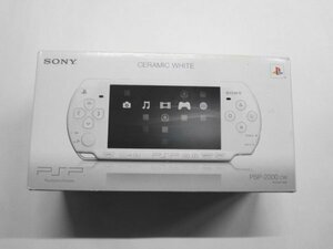 PSP24-005 本体なし ソニー sony プレイステーション ポータブル PSP 外箱 取説 コード PSP-2000 CW レトロ ゲーム 使用感あり 付属品のみ