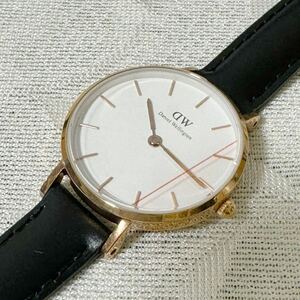 ダニエルウェリントン Daniel Wellington DW00600230 ブラック　レディース 　28mm　長期保管品　電池交換済み 