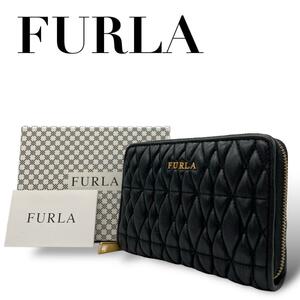 美品　FURLA フルラ　w2 キルティング　COMETA 財布 レザー　黒