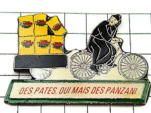 ピンバッジ・パンザニ自転車に乗る神父さん◆フランス限定ピンズ◆レアなヴィンテージものピンバッチ