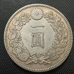 古銭　銀貨　一円銀貨　Q2一圓 明治年 明治十四年 日本古銭　貿易コイン重さ26.6g 美品