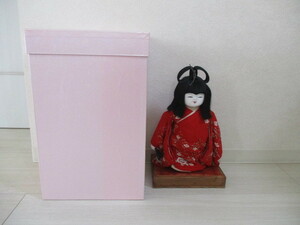 ◆アンティーク　作者　谷本要助　日本人形　赤縮緬桜牡丹刺繍着物◆雛人形　雛道具　衣裳人形◆市松人形◆