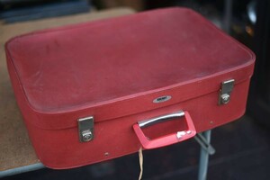 001209 ヴィンテージ　トランクケース　革鞄　カバン　アンティーク　ビンテージ　イギリス　ロンドン　英国　旅行　スーツケース