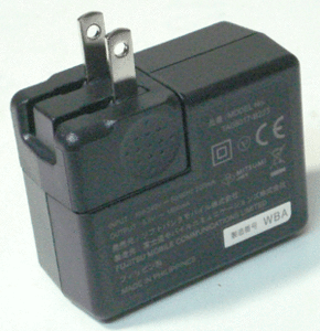 未使用品　ソフトバンク　5.0V　1800ｍA　　■yh1336-01