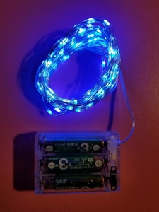 LED ストリングライト 10ｍ ブルー 100個の電球 3xAA電池式 クリスマス 誕生日 パーティ 庭園 イルミネーションライト 装飾ライト